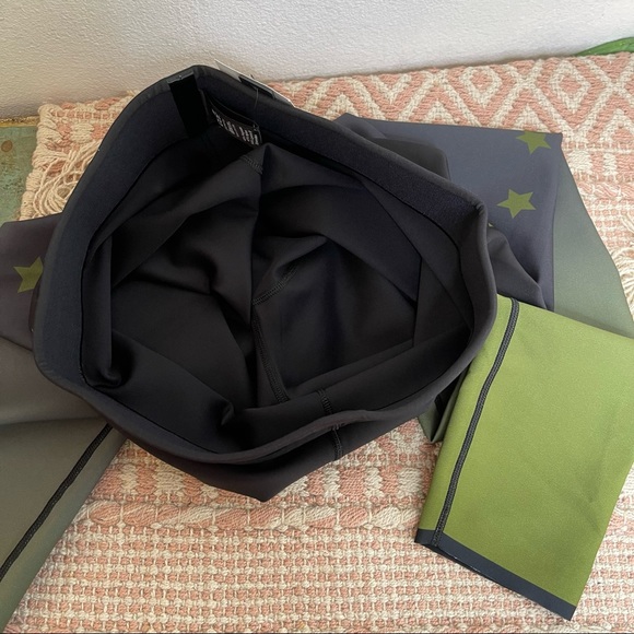 NWT ULTRACOR Ombre Star Print Performance Leggings Size M Black Green - Picture 12 of 13